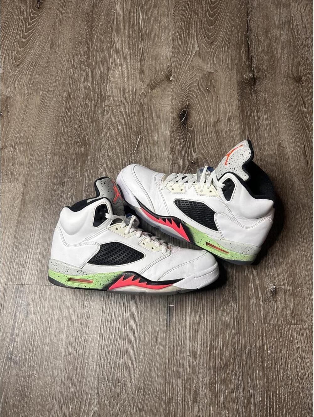Nike Air Jordan 5 Poison Green 2013 Size 9.5 Sneakers